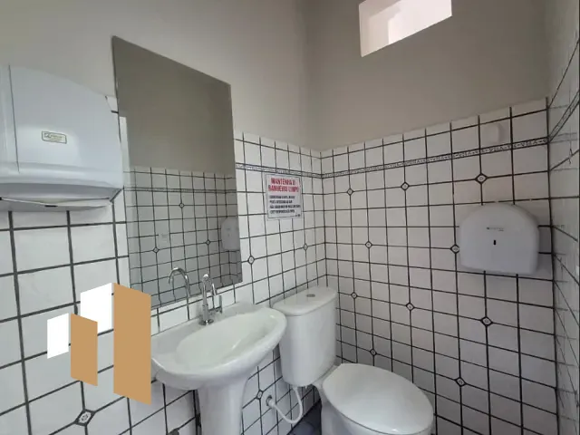Conjunto comercial com 120m², para alugar, no bairro República em São Paulo