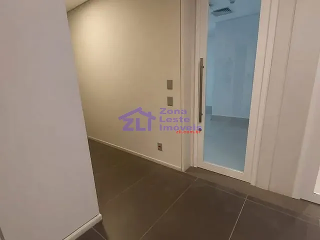 Conjunto comercial com 203m², para alugar, no bairro Vila Carrão em São Paulo