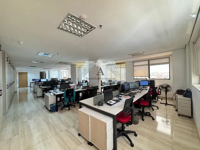 Sala para alugar, no bairro Belém em São Paulo