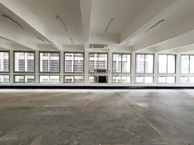 Conjunto comercial para alugar, no bairro Jardim Paulista em São Paulo