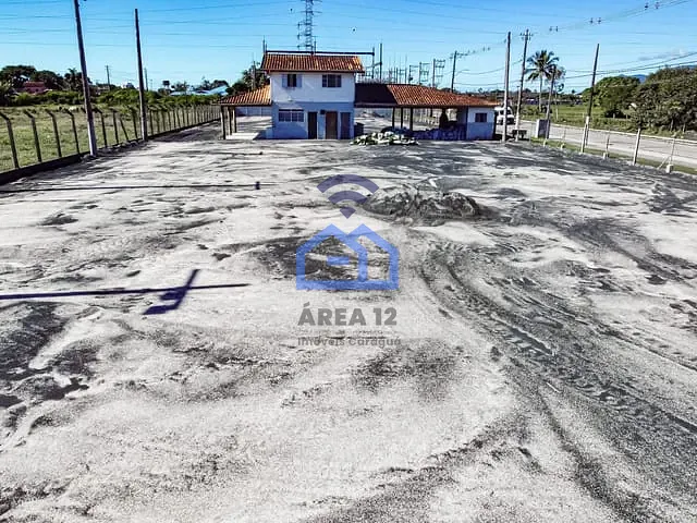 Conjunto comercial à venda, no bairro Barranco Alto em Caraguatatuba