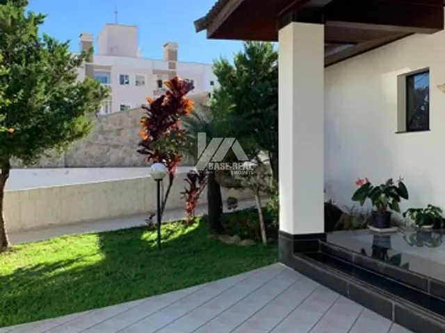 Conjunto comercial à venda, no bairro Estrela em Ponta Grossa