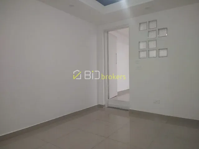 Conjunto comercial com 190m², à venda ou para alugar, no bairro Parque Continental em São Paulo