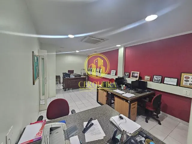 Conjunto comercial com 80m², à venda, no bairro República em São Paulo
