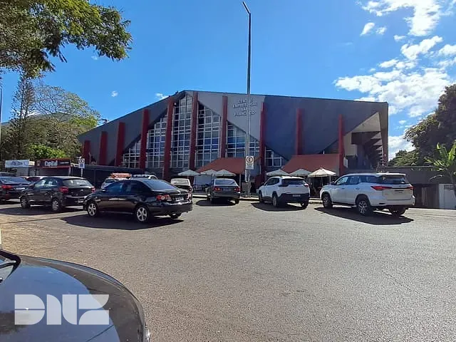 Sala à venda, no bairro Asa Sul em Brasília
