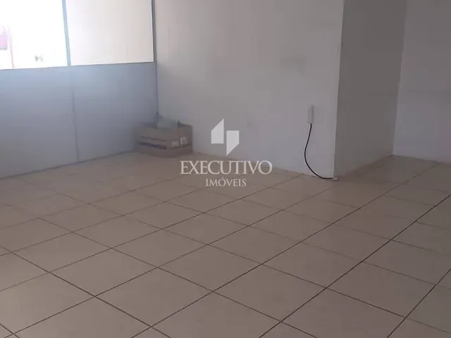 Conjunto comercial com 256m², para alugar, no bairro Centro em Arroio do Meio