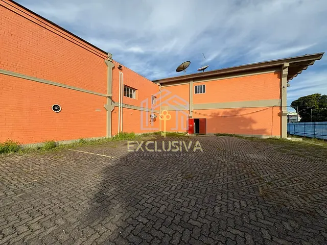 Conjunto comercial com 7000m², à venda ou para alugar, no bairro Jardim Carioca em Rio de Janeiro
