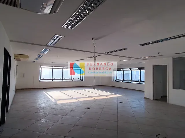 Conjunto comercial à venda ou para alugar, no bairro Água Branca em São Paulo