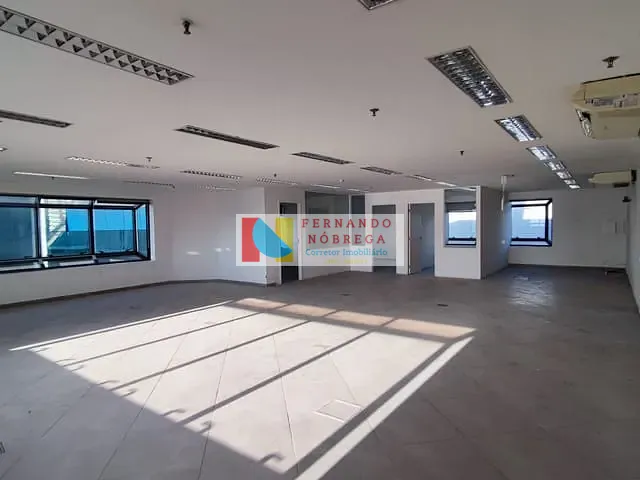 Conjunto comercial à venda ou para alugar, no bairro Água Branca em São Paulo