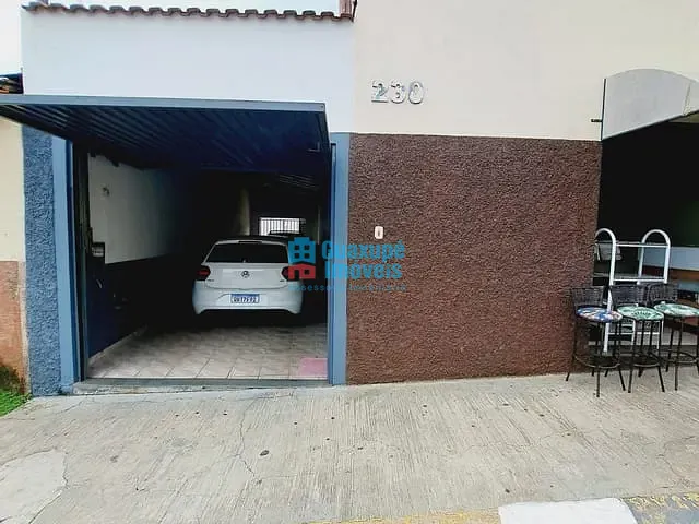 Conjunto comercial com 550m², à venda, no bairro Santa Cruz em Guaxupé