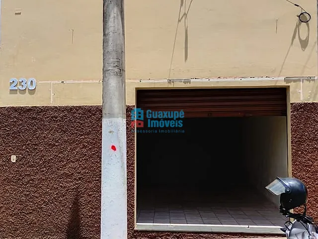 Conjunto comercial com 550m², à venda, no bairro Santa Cruz em Guaxupé