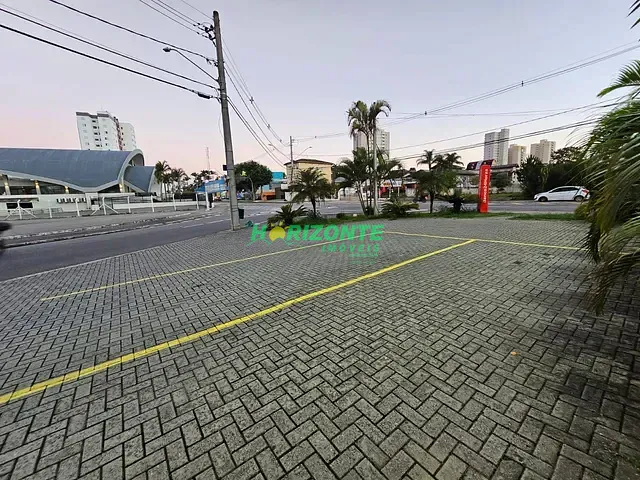Conjunto comercial com 20m², para alugar, no bairro Urbanova VI em São José dos Campos