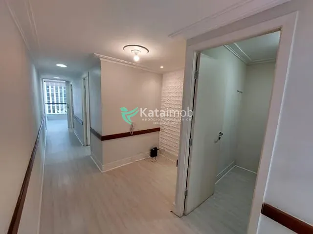 Conjunto comercial com 70m², à venda, no bairro Bela Vista em São Paulo