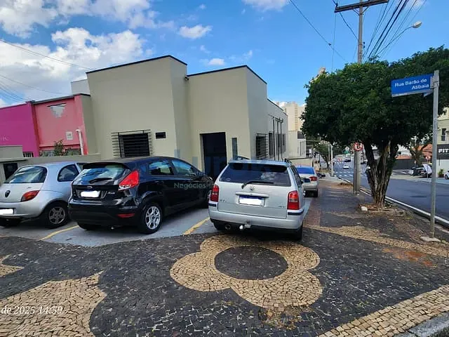 Prédio com 180m², à venda, no bairro Vila Itapura em Campinas