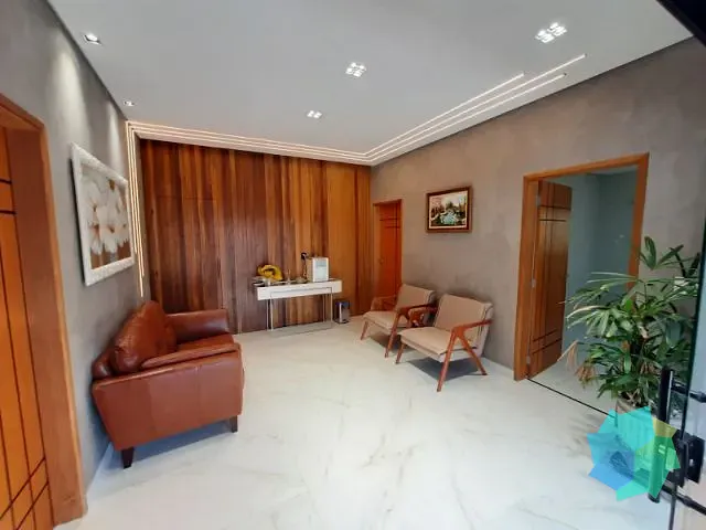 Conjunto comercial com 39m², para alugar, no bairro Vila Teixeira em Salto