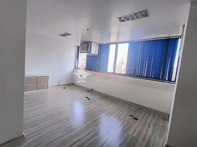 Sala à venda ou para alugar, no bairro Vila Mariana em São Paulo