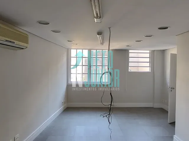 Conjunto comercial com 135m², para alugar, no bairro Itaim Bibi em São Paulo