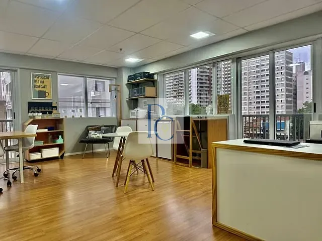 Conjunto comercial à venda ou para alugar, no bairro Santo Amaro em São Paulo