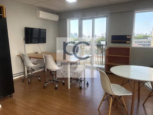 Conjunto comercial com 45m², à venda ou para alugar, no bairro Santo Amaro em São Paulo