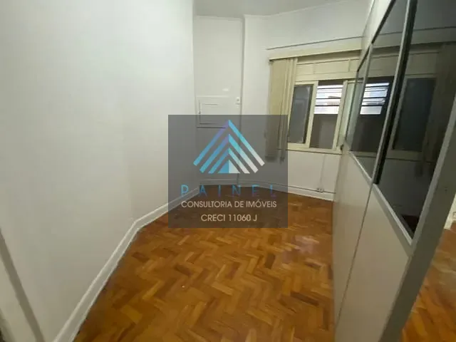 Conjunto comercial com 30m², para alugar, no bairro República em São Paulo