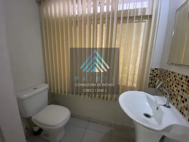 Conjunto comercial com 30m², para alugar, no bairro República em São Paulo
