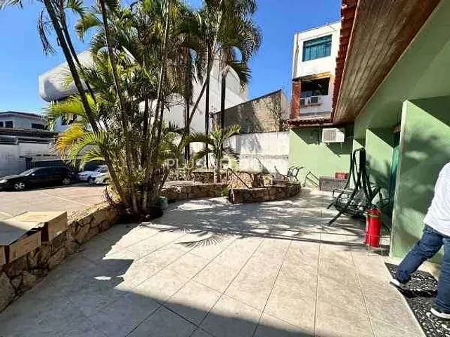 Conjunto comercial com 1300m² 15 quartos e 6 banheiros, para alugar, no bairro Centro em Sorocaba