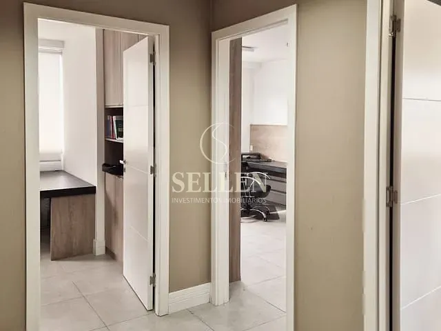 Sala com 127m², à venda, no bairro Menino Deus em Porto Alegre