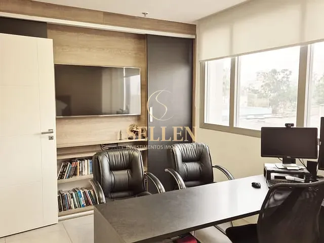 Sala com 127m², à venda, no bairro Menino Deus em Porto Alegre
