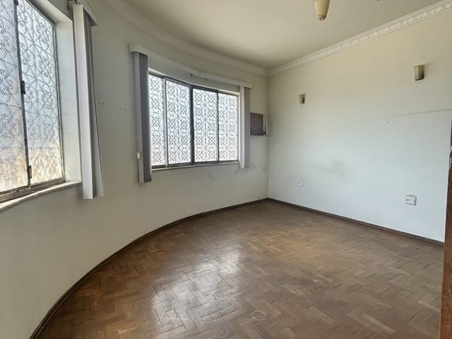 Conjunto comercial com 750m², à venda, no bairro Campo Grande em Rio de Janeiro