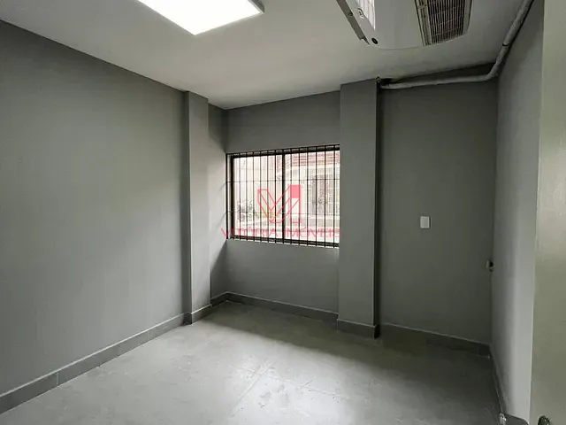 Conjunto comercial para alugar, no bairro Santa Lúcia em Vitória