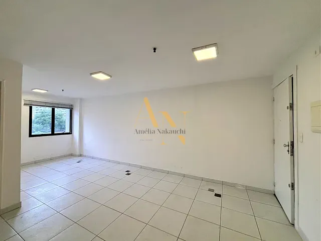 Conjunto comercial à venda, no bairro Jardim Portal I e II em São Paulo