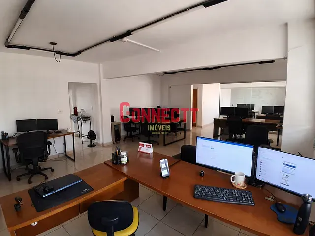 Conjunto comercial para alugar, no bairro Centro em Ribeirão Preto
