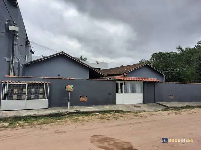 Conjunto comercial à venda, no bairro Chácara Mariléa em Rio das Ostras