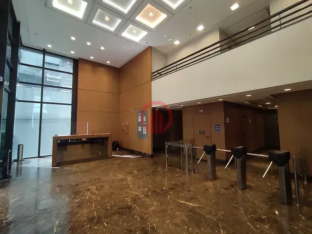 Conjunto comercial 6 quartos e 4 banheiros, à venda, no bairro Jardim Paulista em São Paulo