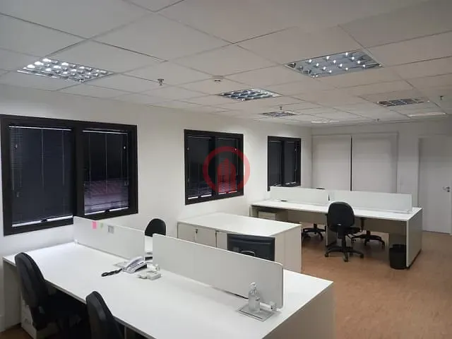 Conjunto comercial com 211m², à venda, no bairro Jardim Paulista em São Paulo