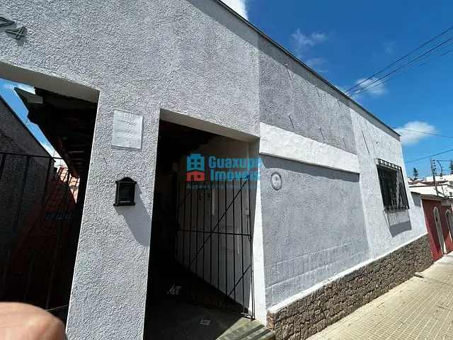 Conjunto comercial com 450m², para alugar, no bairro Centro em Guaxupé