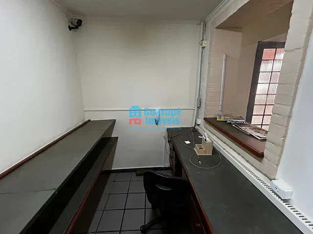 Conjunto comercial com 450m², para alugar, no bairro Centro em Guaxupé