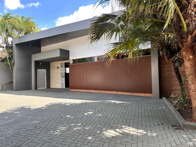 Conjunto comercial para alugar, no bairro Lago Parque em Londrina