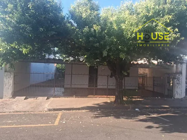 Casa com 588m² 3 quartos e 1 banheiro, à venda, no bairro Vila Nova em Votuporanga