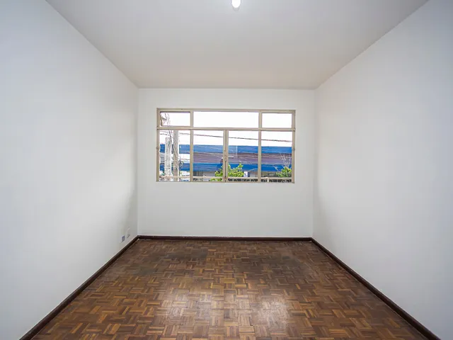 Conjunto comercial para alugar, no bairro Cabral em Curitiba