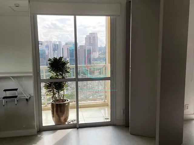 Conjunto comercial para alugar, no bairro Cidade Monções em São Paulo