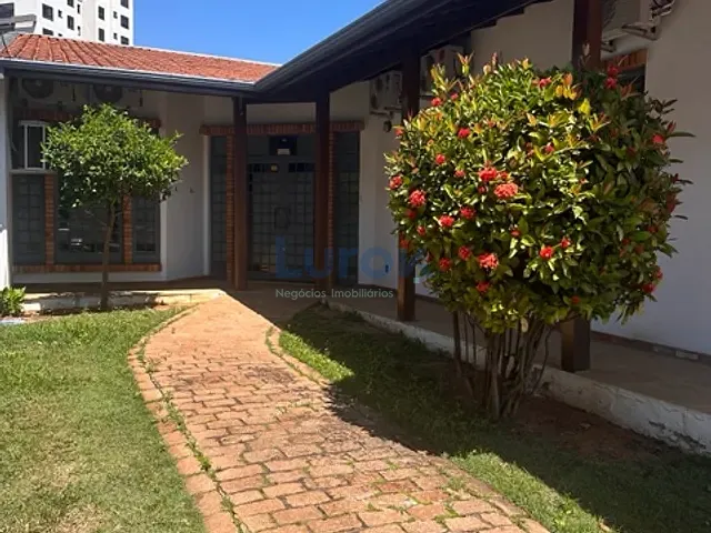 Casa com 302m², para alugar, no bairro Jardim Ribeiro em Valinhos