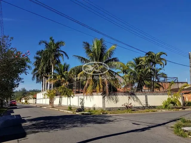 Conjunto comercial com 873m², à venda, no bairro Boa Vista II em Resende
