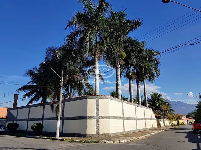 Conjunto comercial com 873m², à venda, no bairro Boa Vista II em Resende