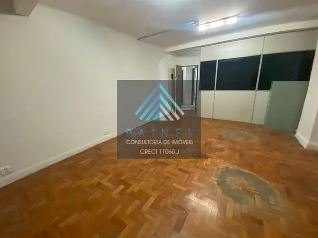 Conjunto comercial com 50m², para alugar, no bairro República em São Paulo