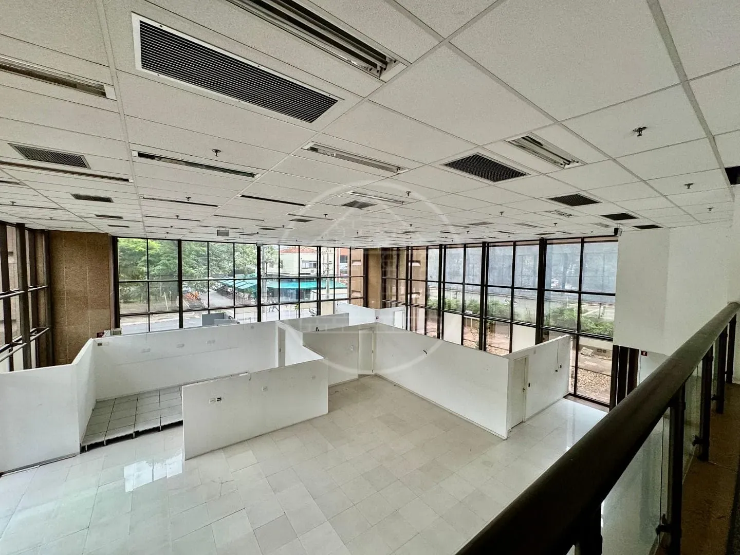 Sala-Conjunto, 1300 m² - Foto 4