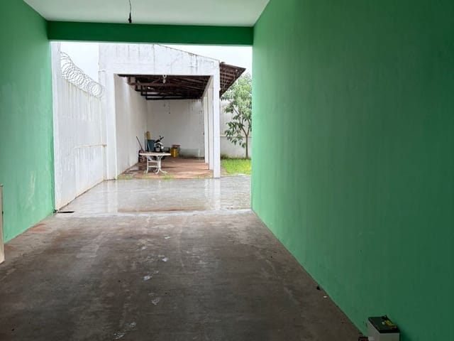 Sala à venda ou para alugar, no bairro Jardim Londrilar em Londrina