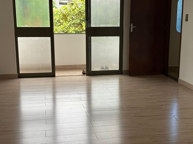 Sala à venda ou para alugar, no bairro Jardim Londrilar em Londrina
