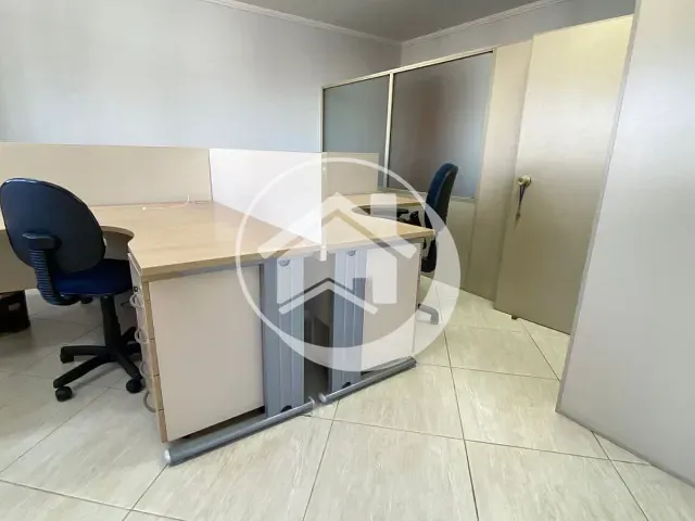 Conjunto comercial à venda ou para alugar, no bairro Saúde em São Paulo