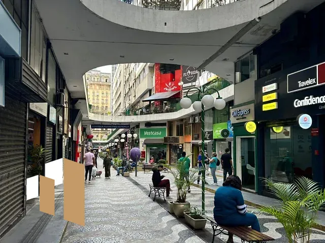 Conjunto comercial com 30m², à venda, no bairro República em São Paulo
